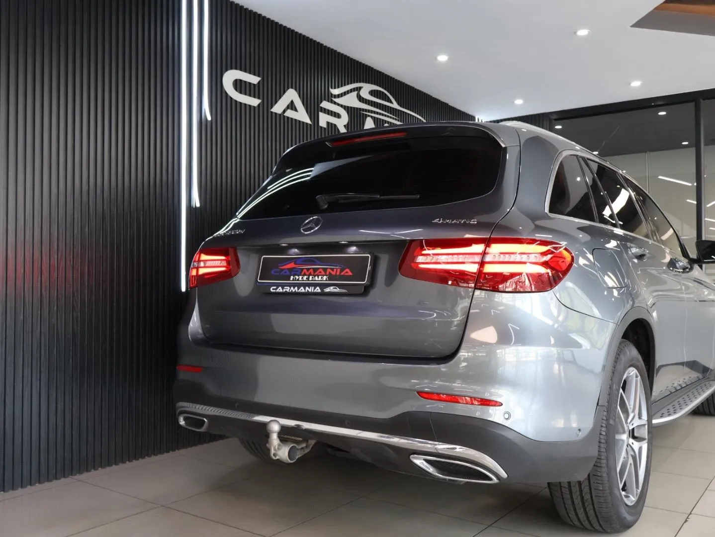 2017 Mercedes-Benz GLC 250d 4Matic AMG Line, photo 5 of 10