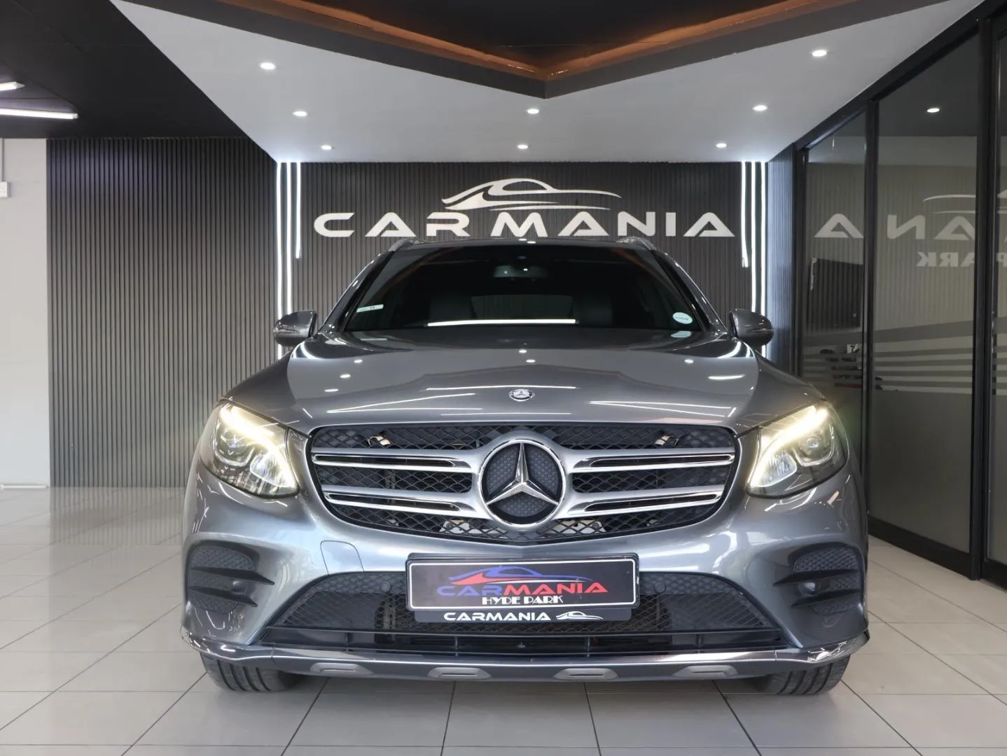 2017 Mercedes-Benz GLC 250d 4Matic AMG Line, photo 6 of 10