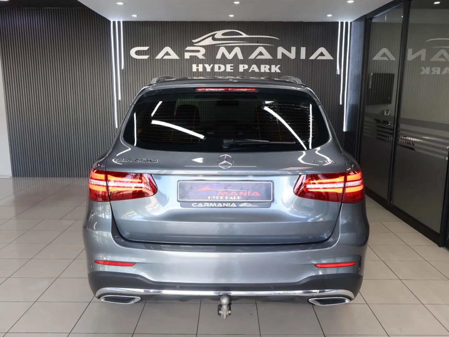 2017 Mercedes-Benz GLC 250d 4Matic AMG Line, photo 7 of 10