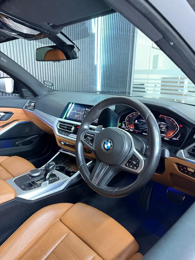2021 BMW 3 Series 320d M Sport, photo 6 of 7