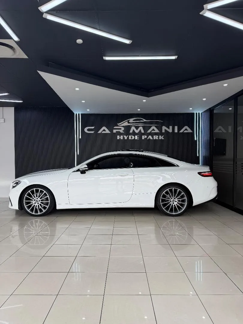 2022 Mercedes-Benz E-Class E300 Coupe AMG Line, photo 4 of 20
