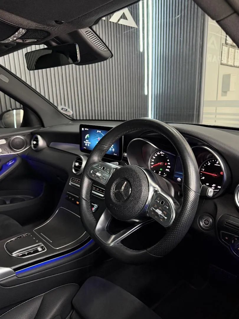 2022 Mercedes-Benz GLC GLC300d 4Matic, photo 9 of 12
