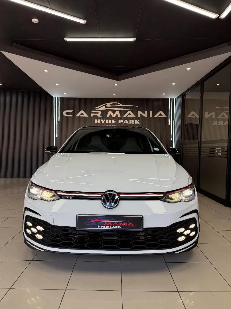 2022 Volkswagen Golf GTI, photo 8 of 12