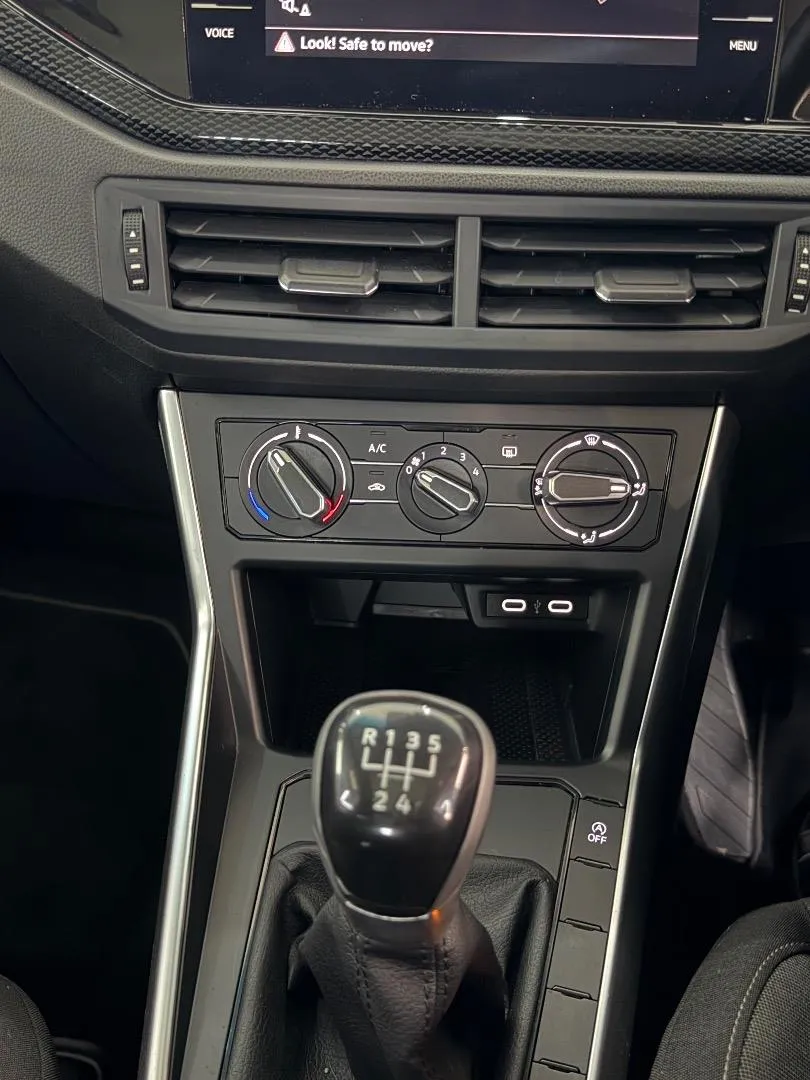 2024 Volkswagen Polo Hatch 1.0TSI Life Manual, photo 18 of 19