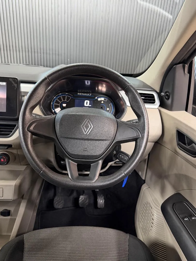 2025 Renault Triber 1.0 Evolution, photo 14 of 15